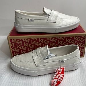 Vans women’s style 53DX patent croc off white